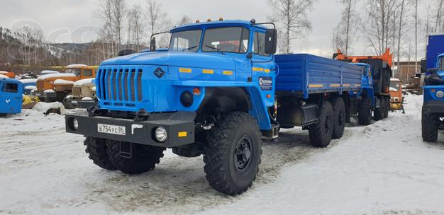 Бортовой автомобиль на шасси Урал с КМУ ИМ-150