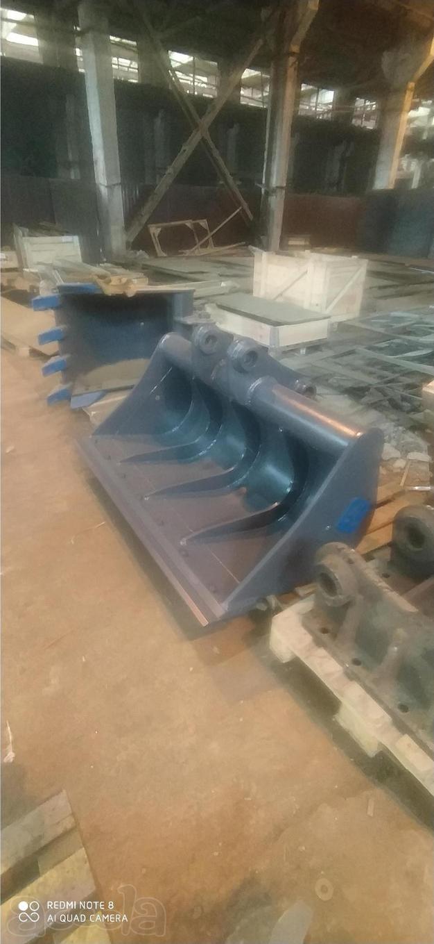 Ковш планировочный для Hyundai R250
